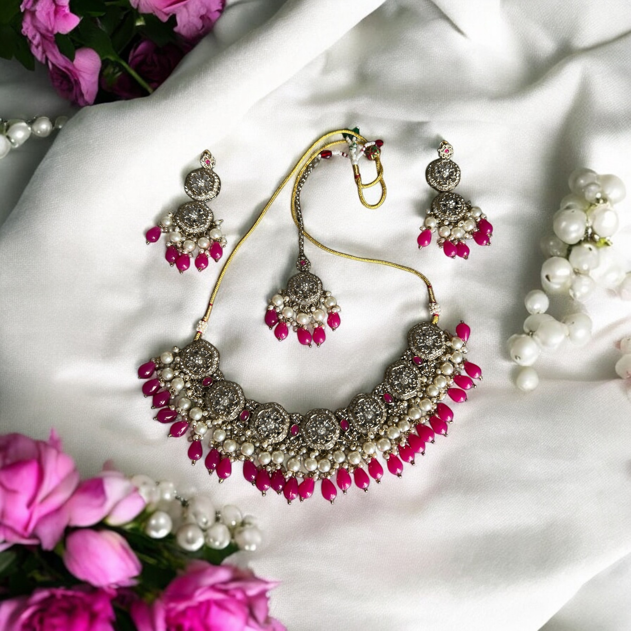 Pink Floral & Gold Necklace Set – Blooming Beauty in Every Detail